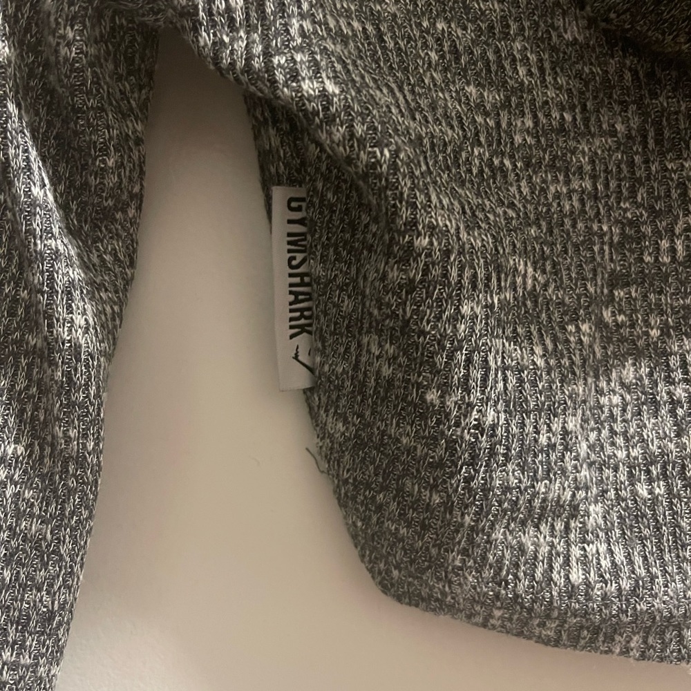 Gymshark Gray Ribbed Top - Picture 4 of 4